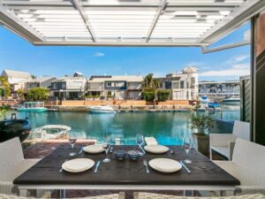 Luxury waterfront holiday apartment at KnysnaQuays 4 overlooking the Knysna Lagoon
